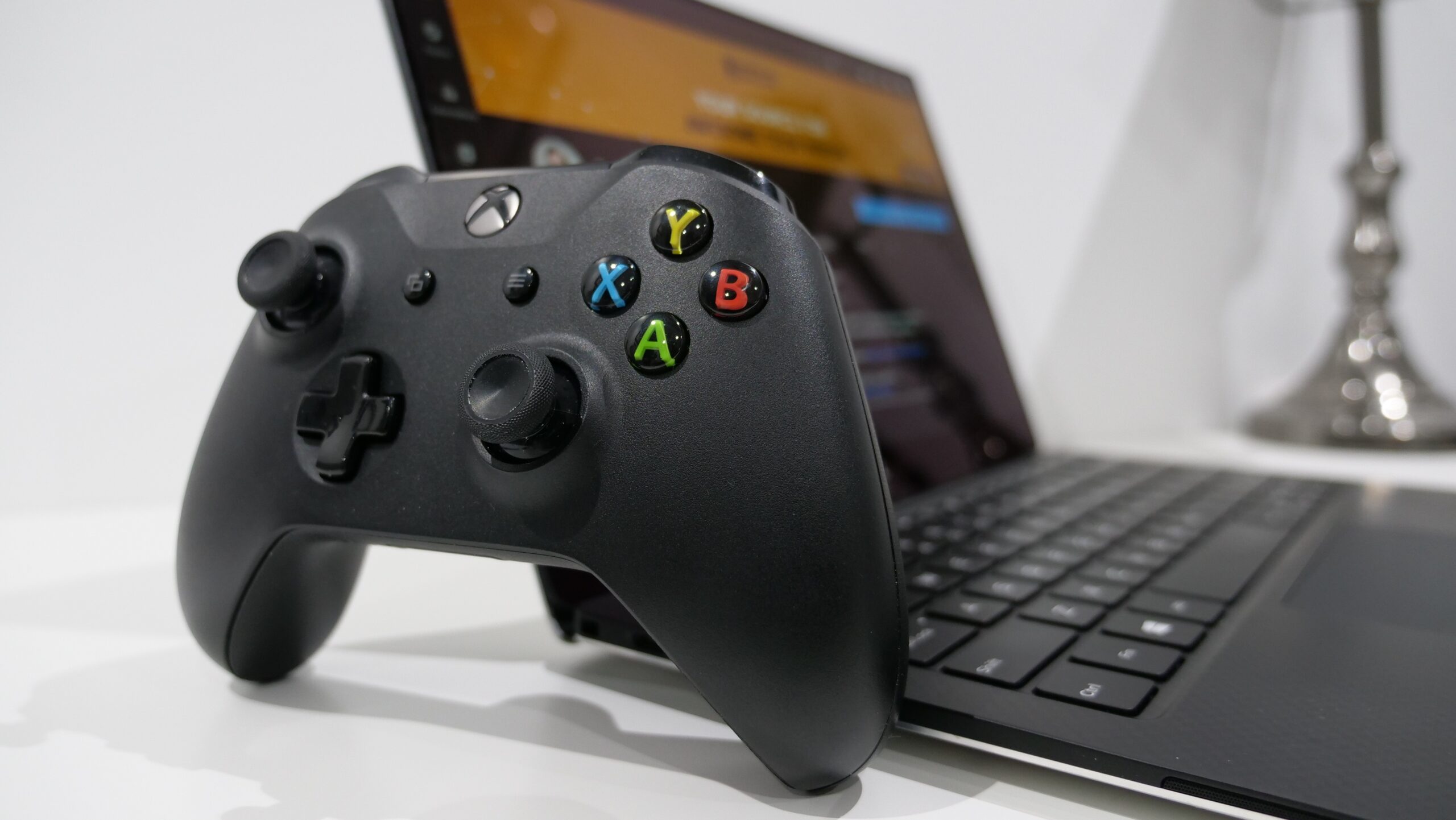 how to connect xbox controller to pc with dongle